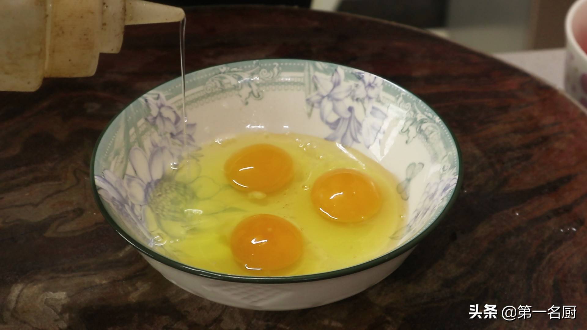 西红柿鸡蛋疙瘩汤（这才是西红柿疙瘩汤正确的做法）-第5张图片