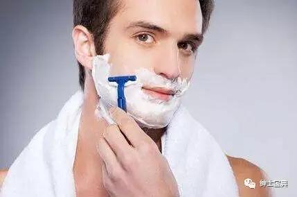 男性刮胡子的最佳时间是早上还是晚上?永久去胡子的小技巧-第7张图片